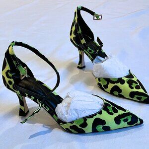 Jessica Simpson neon green and black leopard print pointed-toe kitten heel pumps